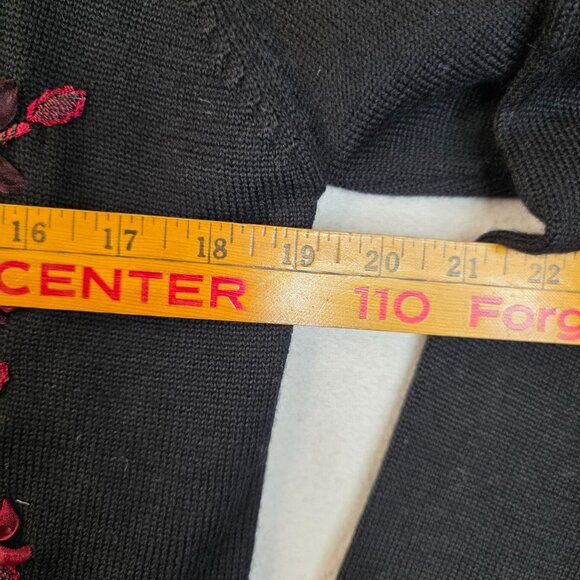 90s Koret Small Embroidered Floral Cardigan Buttons Black Red Vintage Deadstock - Picture 8 of 8
